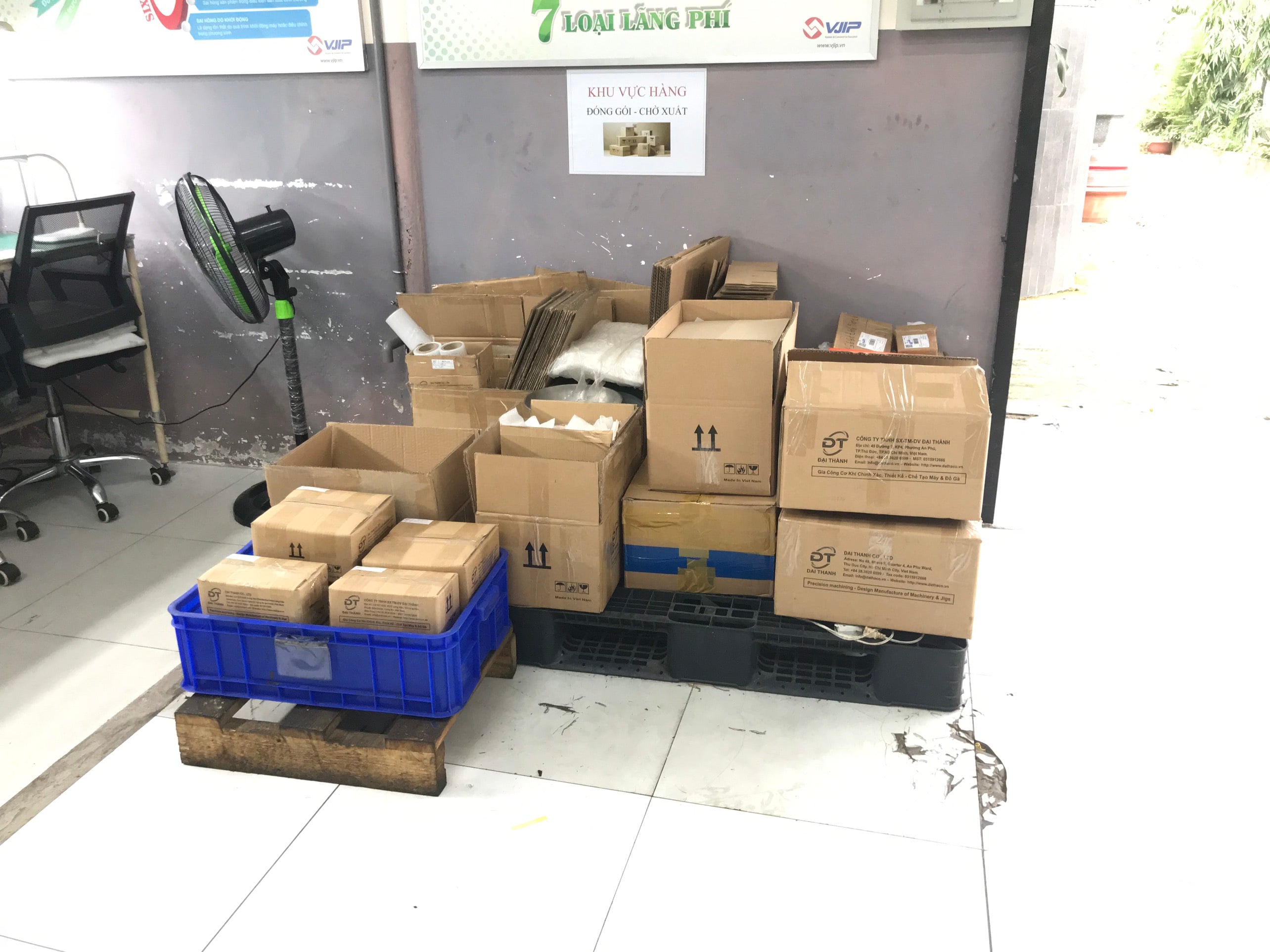 Packing area
